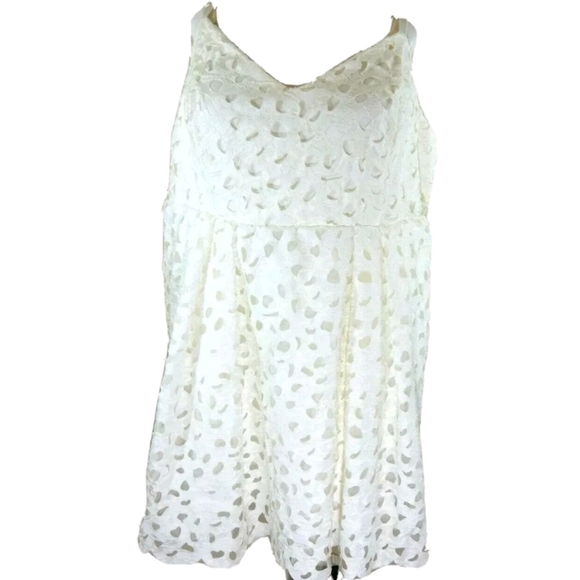 Torrid White Special Occasion Lace Skater Dress - Picture 2 of 6